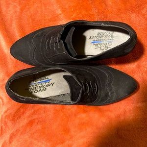 Size 7 Life Stride Black Booties